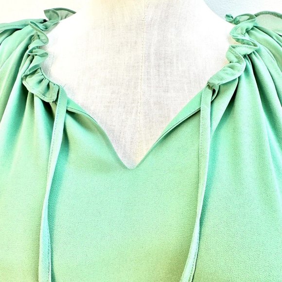 1. State Top Women's 2X Green Preble Cold Shoulder Long Sleeve V-neck NWT - Picture 2 of 10